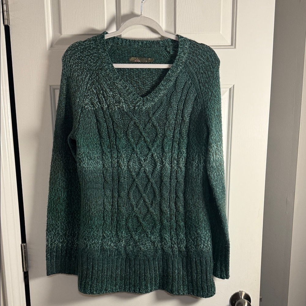 Green Cable Knit Women's Sweater